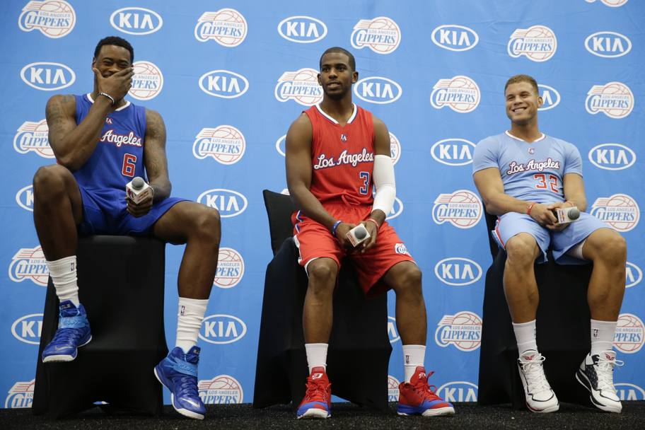 Le tre star dei Los Angeles Clippers: DeAndre Jordan in blu, Chris Paul in rosso e Blake Griffin in azzurro